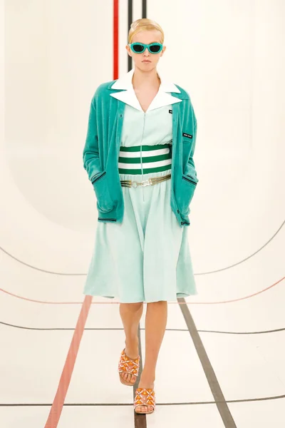 Look 22